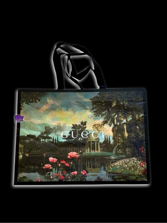 Gucci Handbags - Gucci Garden Limited Edition Artistic Landscape Tote Authentic Shopping Bag